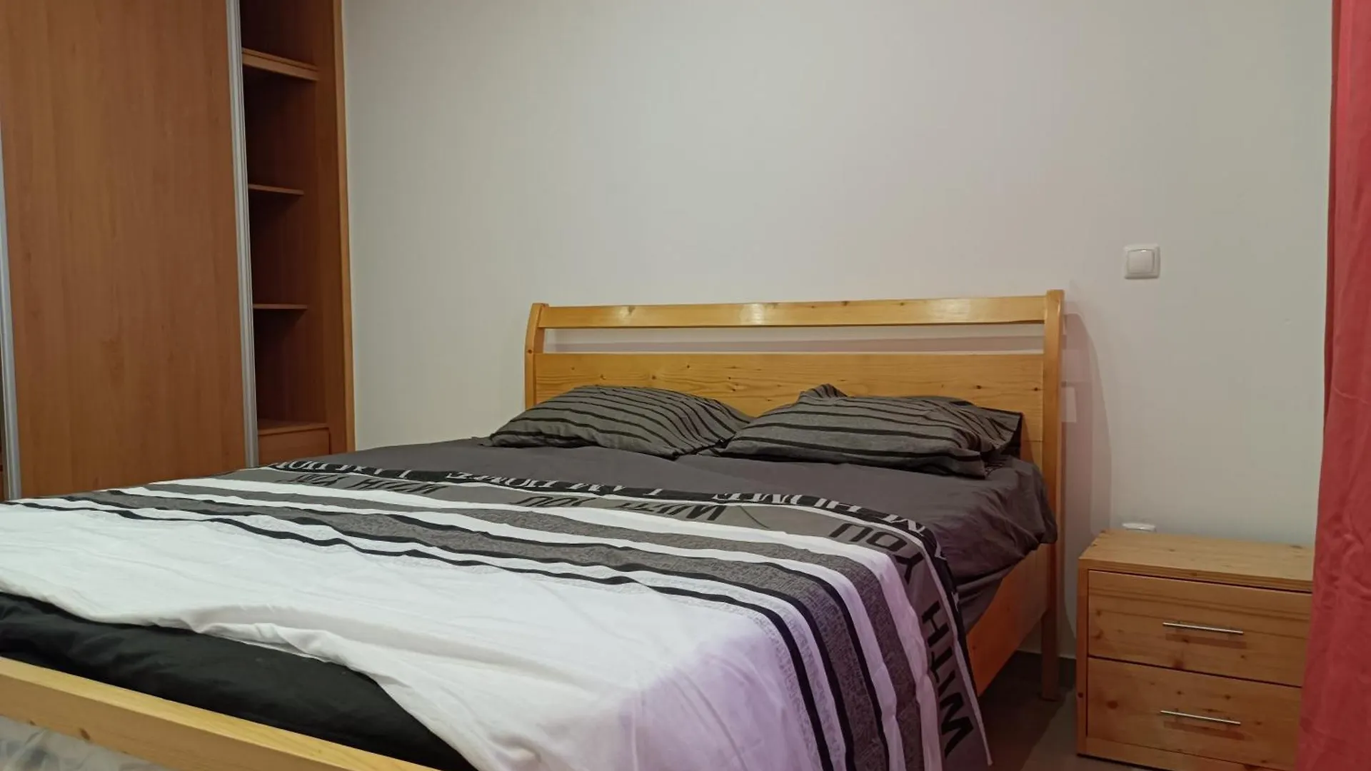 公寓 Apartamento T2 Palmarejo-Atras De Pao Quente 普拉亚